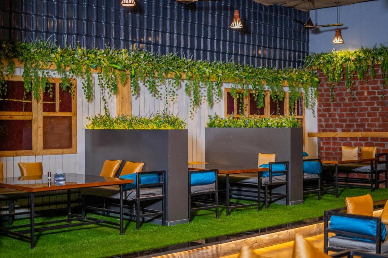 Hotel Mari Aai Residency Navi Mumbai Exterior foto